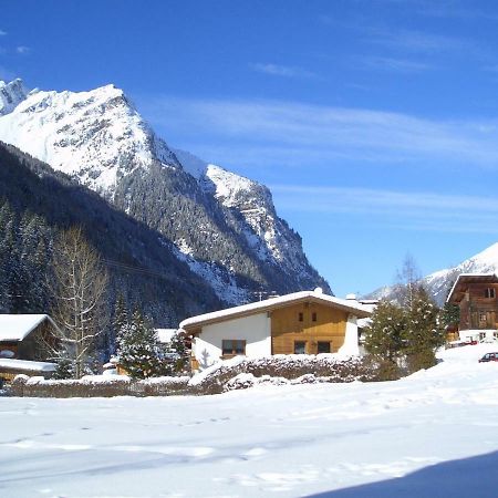 Haus Rosi Apartment Sankt Leonhard im Pitztal Exterior photo