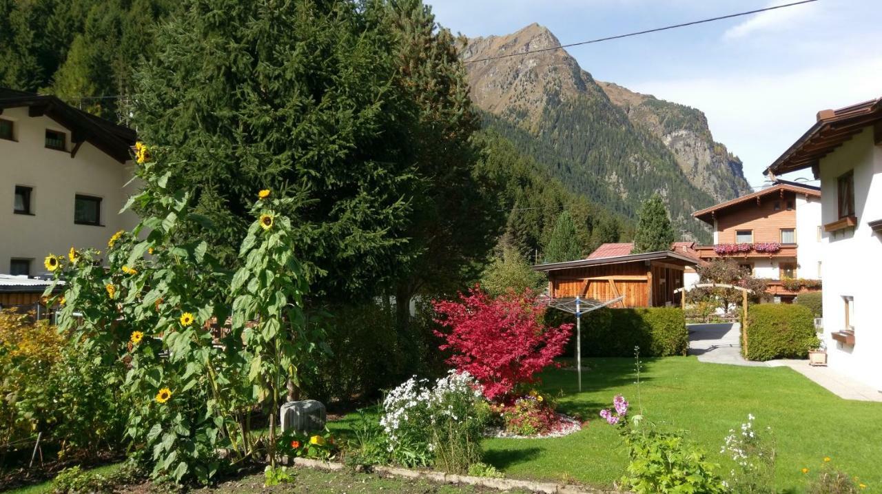 Haus Rosi Apartment Sankt Leonhard im Pitztal Exterior photo