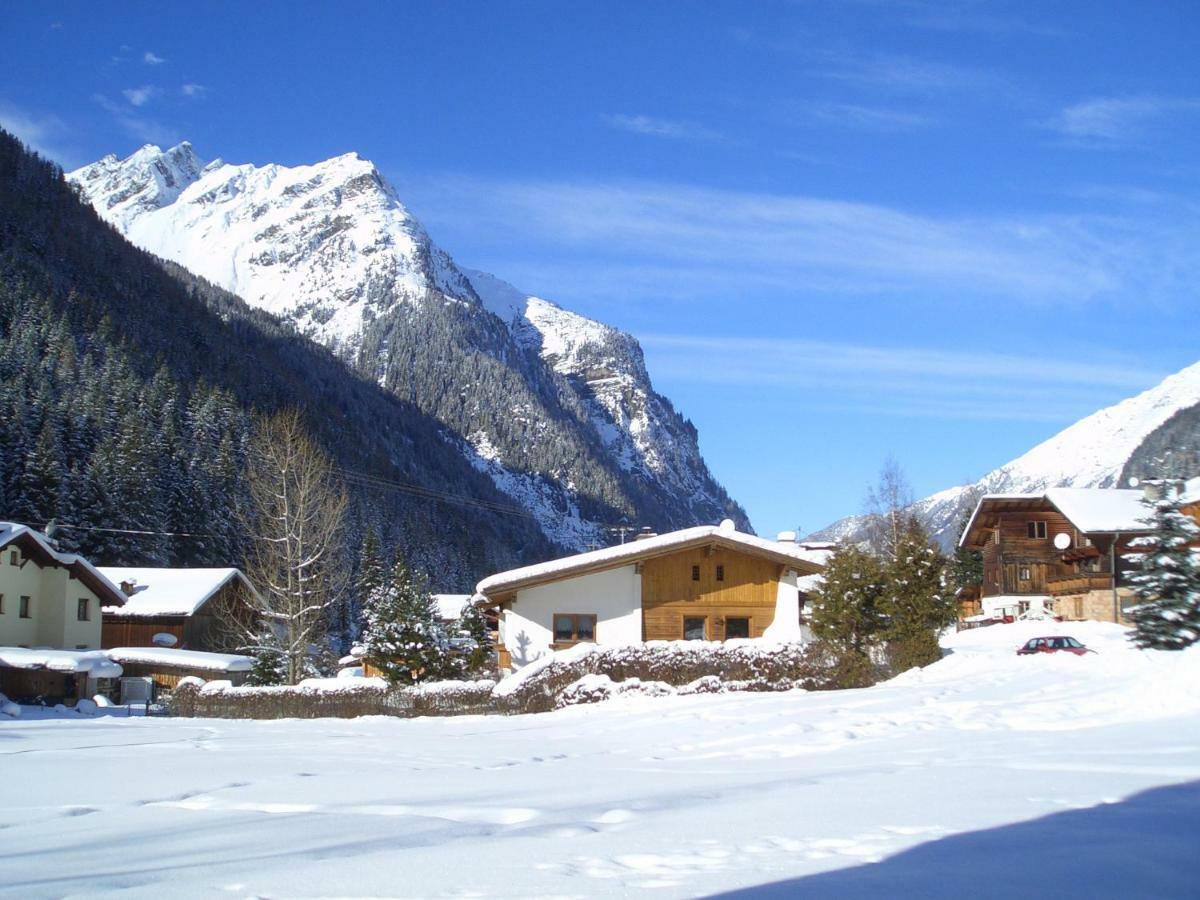 Haus Rosi Apartment Sankt Leonhard im Pitztal Exterior photo