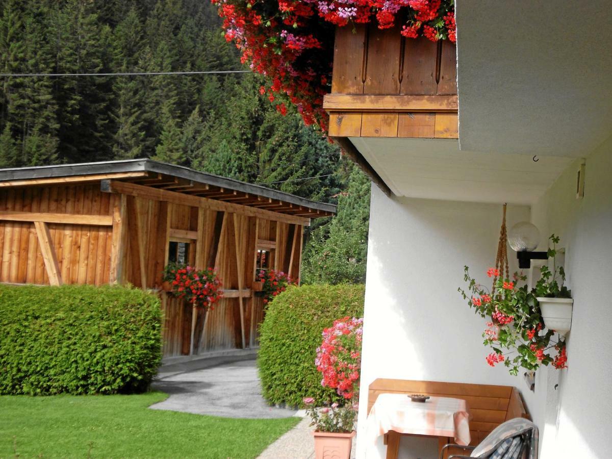 Haus Rosi Apartment Sankt Leonhard im Pitztal Exterior photo